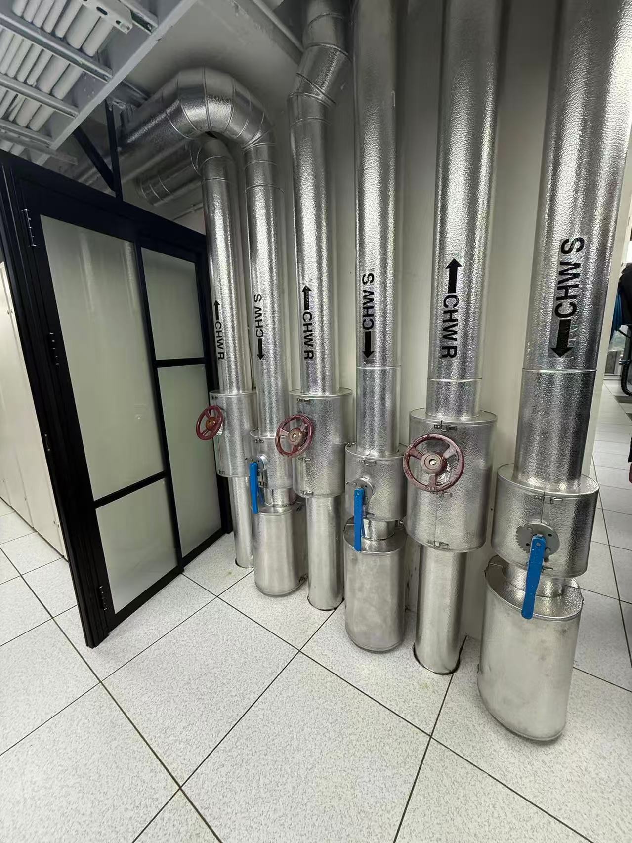 High-density data centre environment